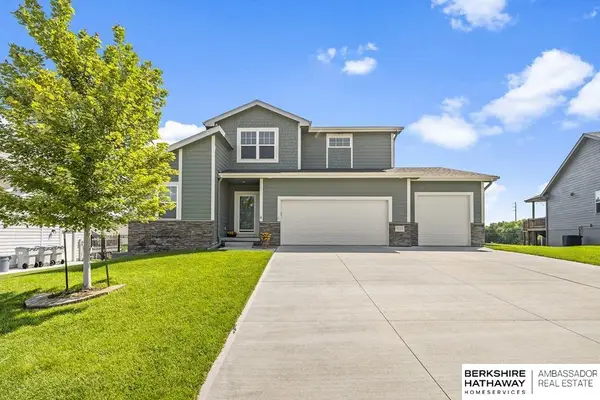 9715 S 183rd Avenue, Omaha, NE 68136