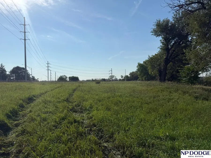 8114 Fort Street, Omaha, NE 68134 - #3