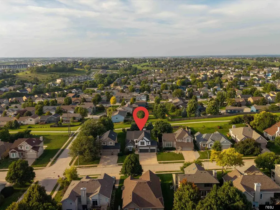 16428 Ames Avenue, Omaha, NE 68116 - #2