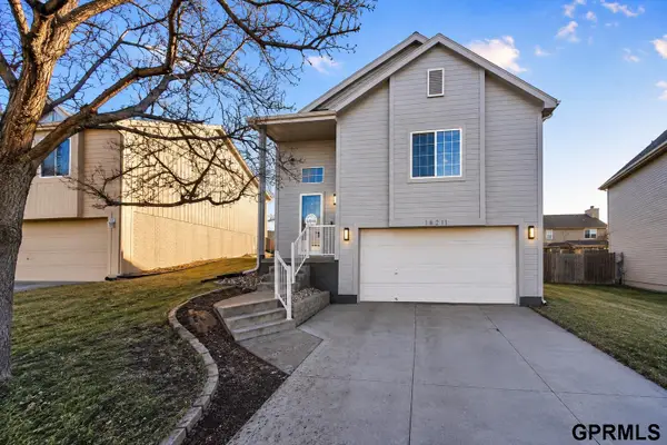 18211 Edna Street, Omaha, NE 68136
