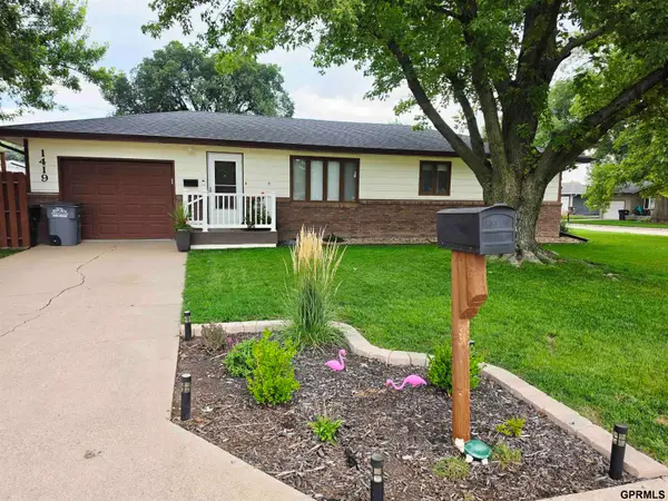 1419 E 5th Street, York, NE 68467