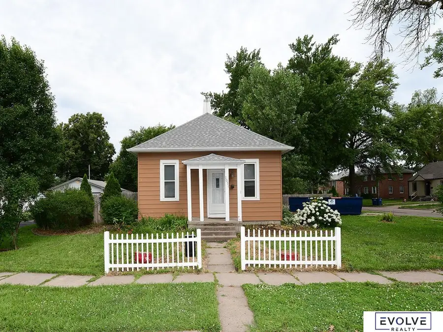 1051 N L Street, Fremont, NE 68025 - #2