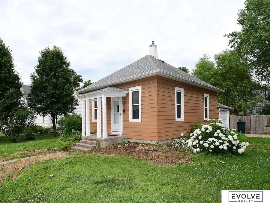 1051 N L Street, Fremont, NE 68025 - #3