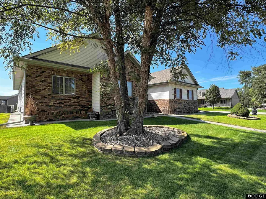 951 Abbey Lane, Fremont, NE 68025 - #2