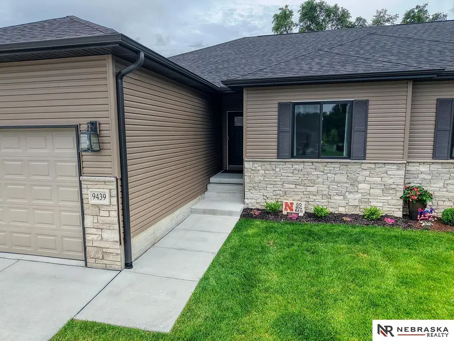 9439 Linwood Place, Lincoln, NE 68505 - #3