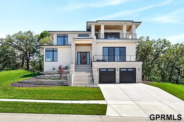 22603 Sanctuary Ridge Drive, Elkhorn, NE 68022