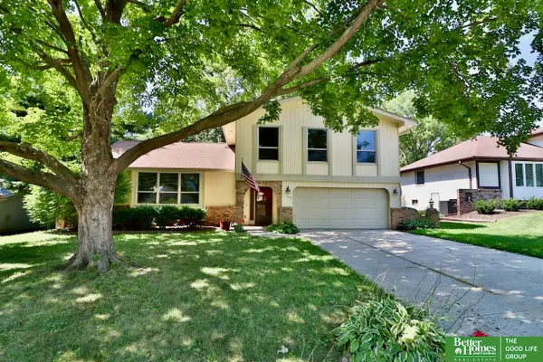 1854 S 138th Street, Omaha, NE 68144