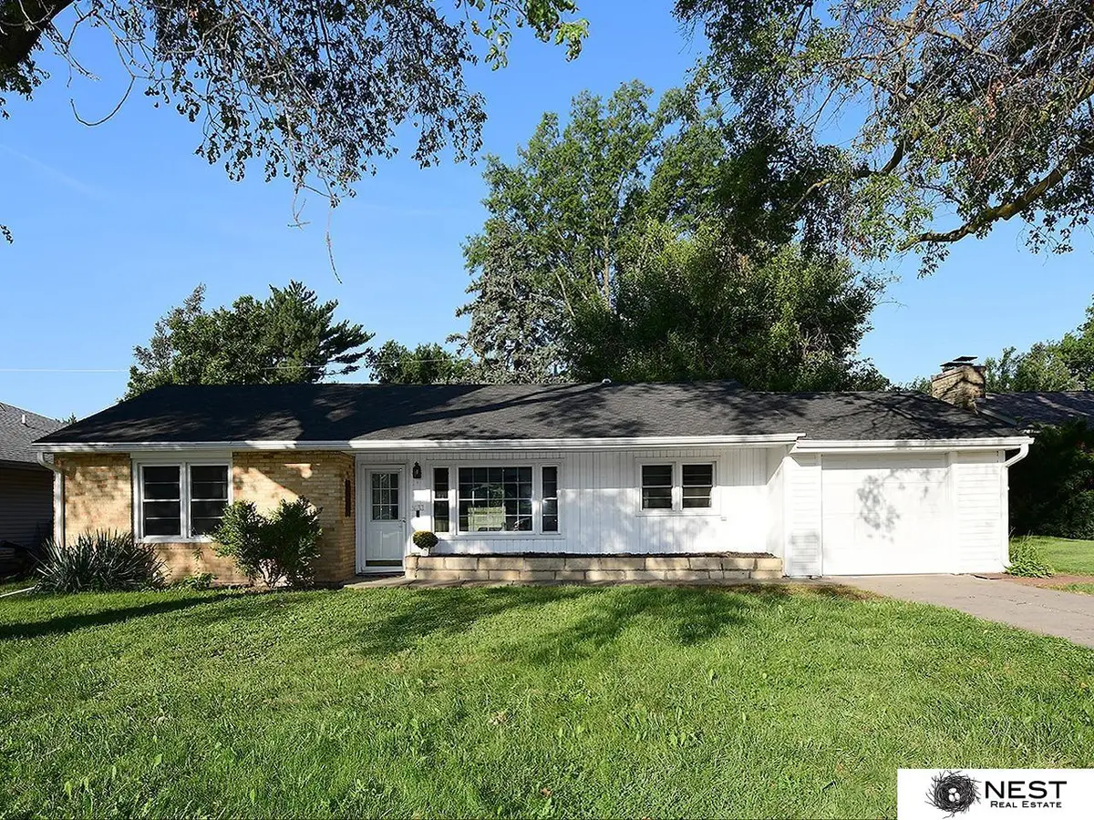 1633 Sunburst Lane, Lincoln, NE 68506 - #1