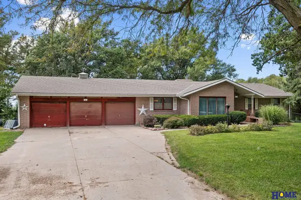 221 S 162nd Street, Lincoln, NE 68520