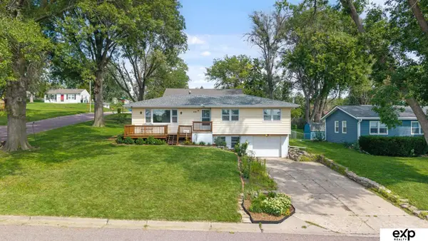638 Osage Drive, Papillion, NE 68046