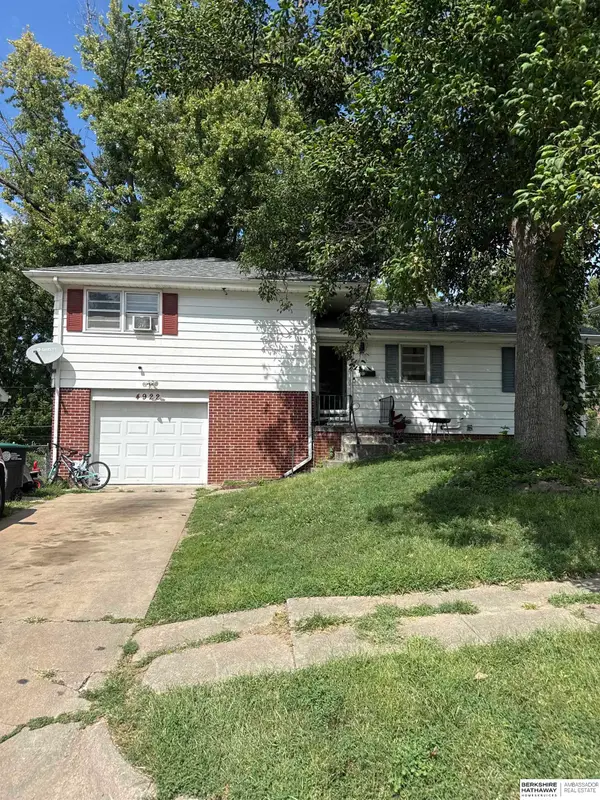 4922 Ruggles Street, Omaha, NE 68104