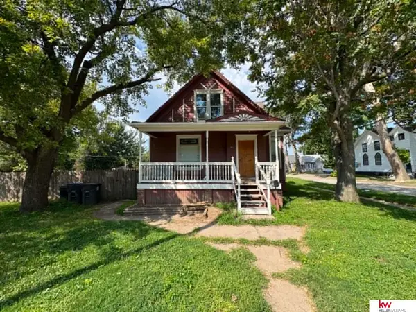 422 N 8th Street, Council Bluffs, IA 51503