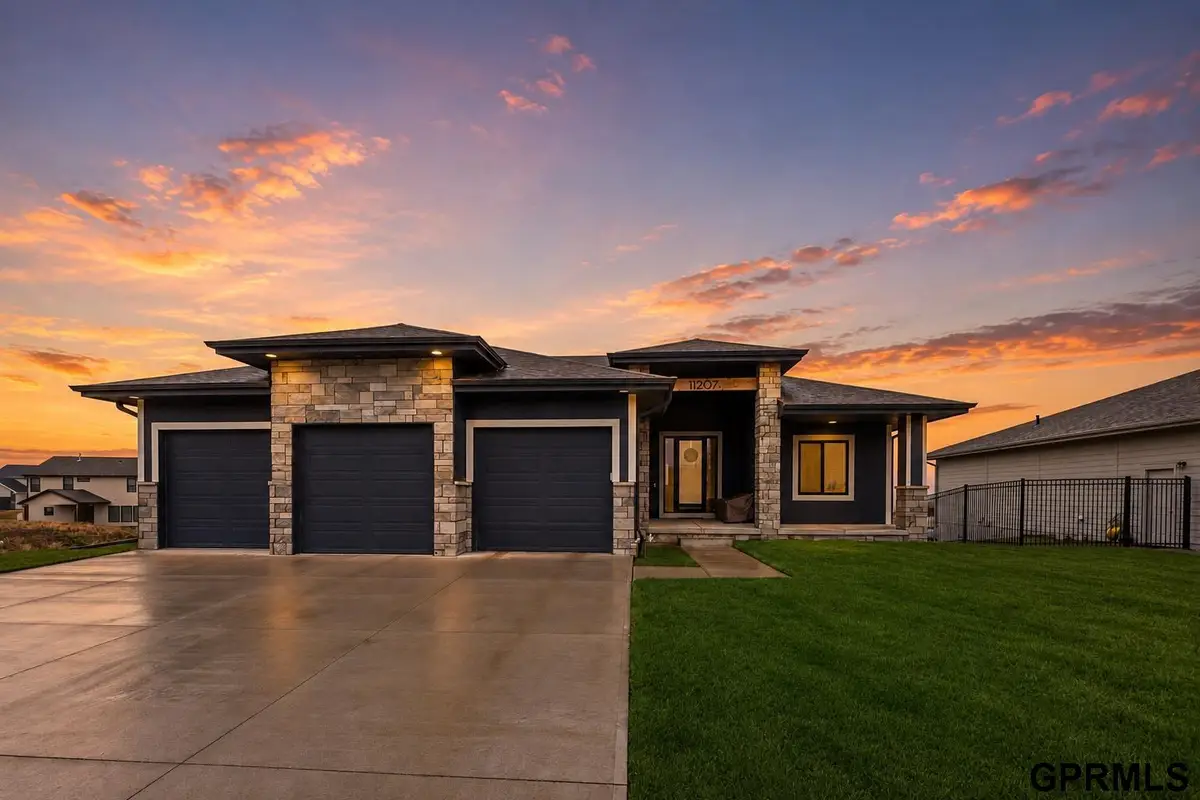 11207 N 170th Street, Bennington, NE 68007 - #1