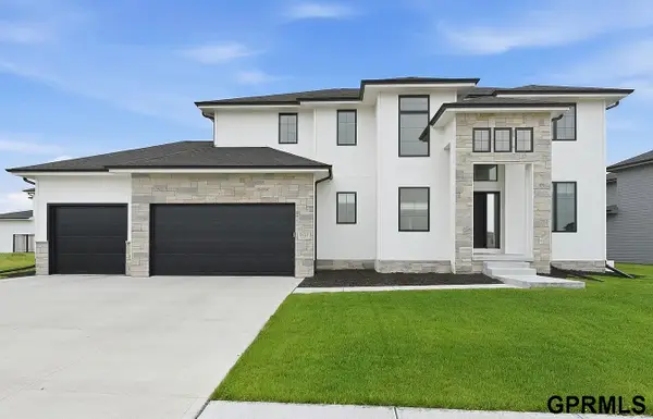 21113 Ellison Avenue, Elkhorn, NE 68022