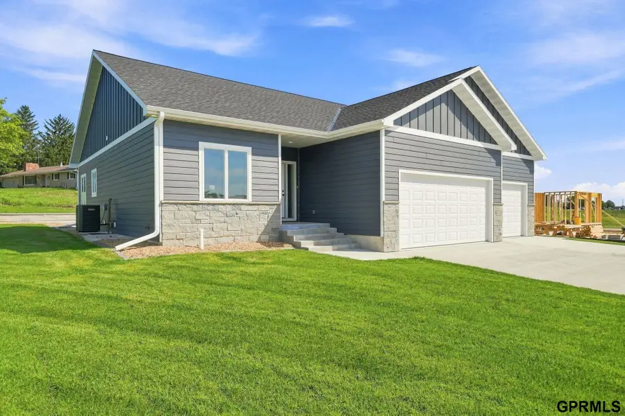 550 Southridge Drive, Milford, NE 68405 - #2