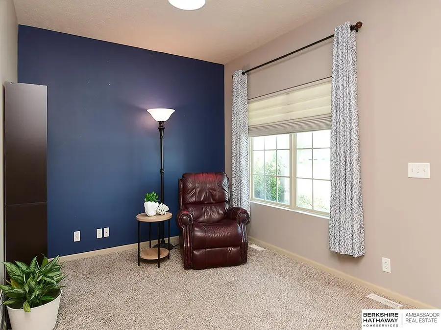 8215 S 190 Avenue, Omaha, NE 68136 - #3