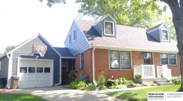 2140 Kessler Circle S, Lincoln, NE 68502