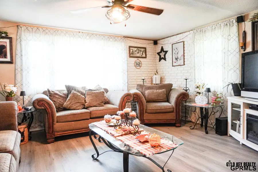 520 E 1st Street, Blue Springs, NE 68318 - #2