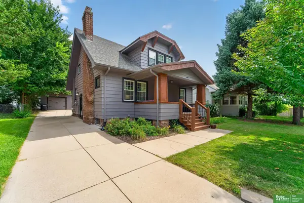 409 S 49th Street, Omaha, NE 68132