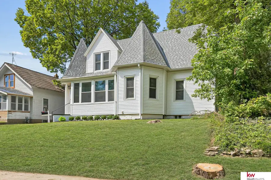 4728 N 38th Street, Omaha, NE 68111 - #3