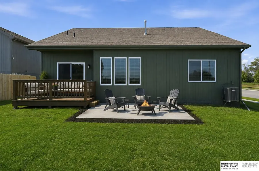 21214 Polk Street, Elkhorn, NE 68022 - #2