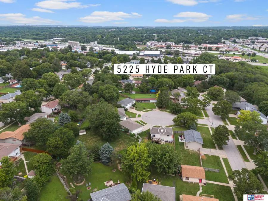 5225 Hyde Park Court, Lincoln, NE 68516 - #2