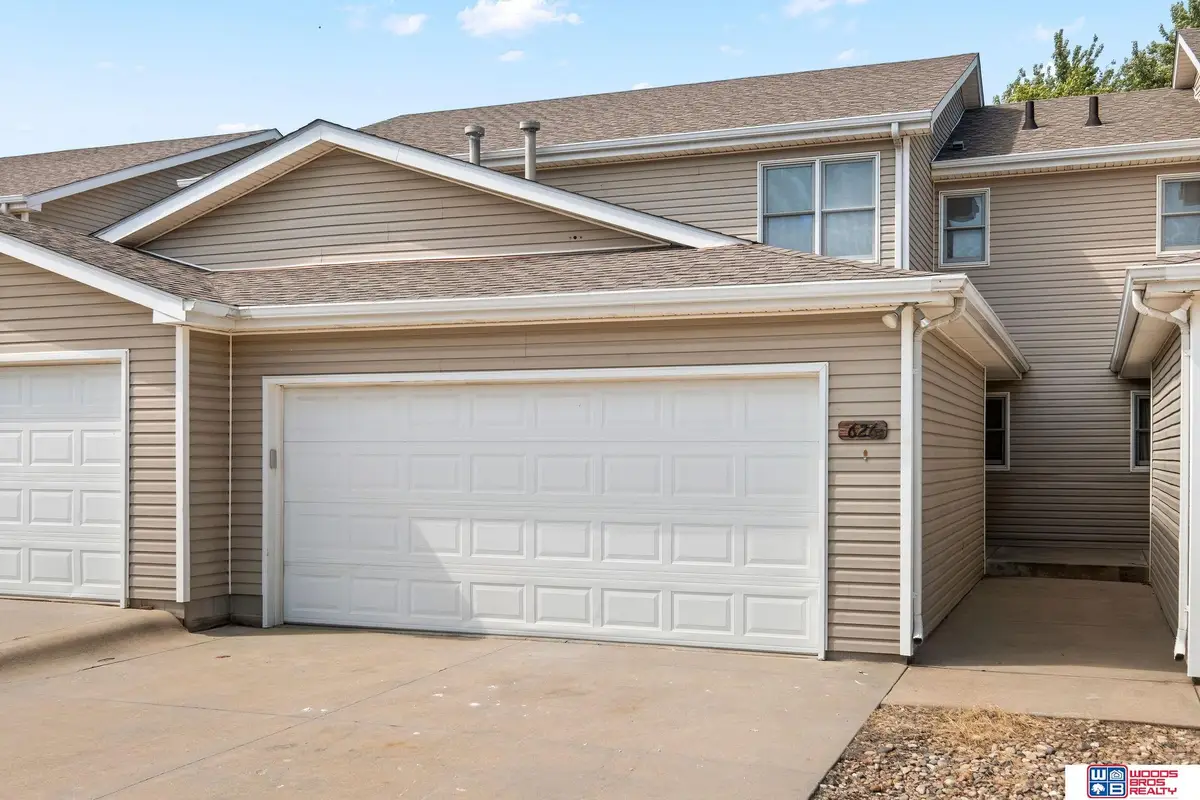 626 Lakeside Drive, Lincoln, NE 68528 - #1