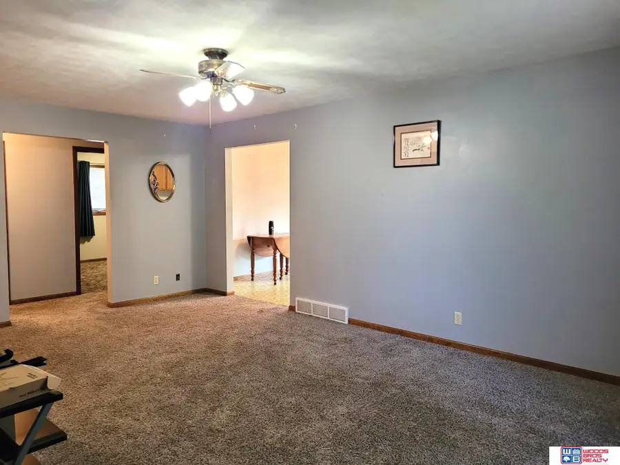 316 Pinewood Avenue, Seward, NE 68434 - #3