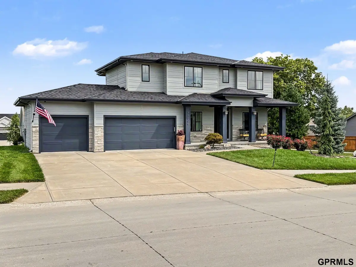 17006 Potter Street, Bennington, NE 68007 - #1