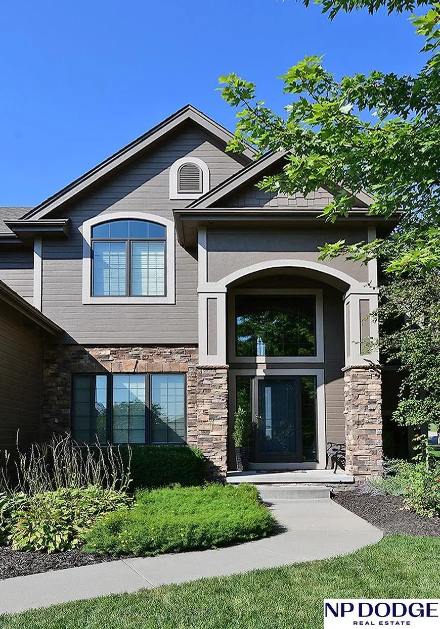 2002 S 192 Avenue, Omaha, NE 68130 - #2