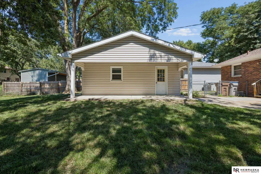 5301 S 52nd Street, Lincoln, NE 68516 - #3