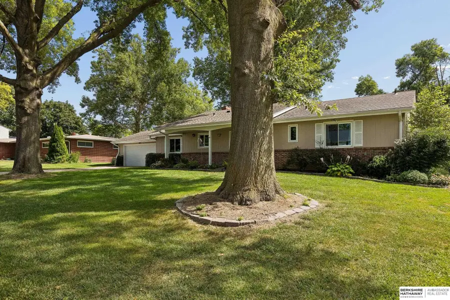 2105 S 91st Street, Omaha, NE 68124 - #2