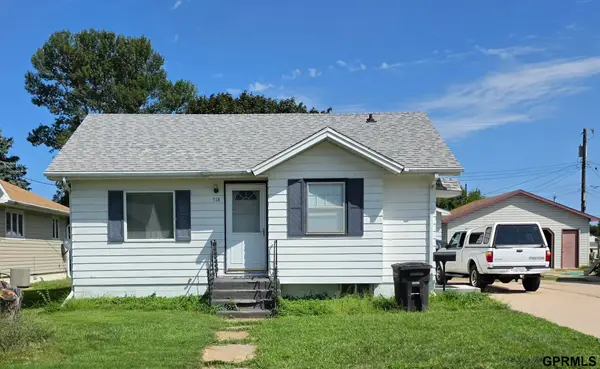 518 N Center Street, Clay Center, NE 68933