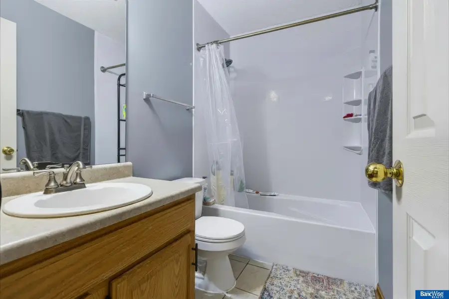 6917 Naples Drive, Lincoln, NE 68526 - #3