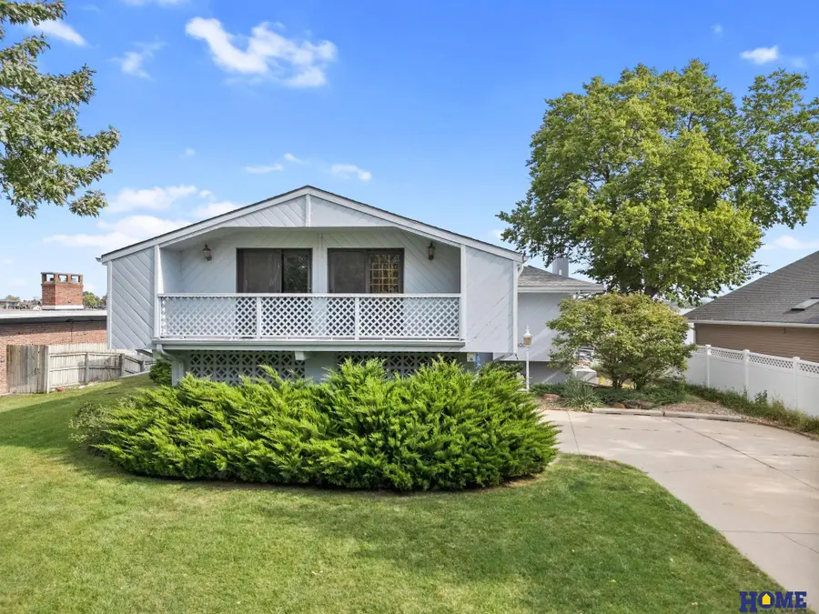 1800 Surfside Drive, Lincoln, NE 68528 - #2