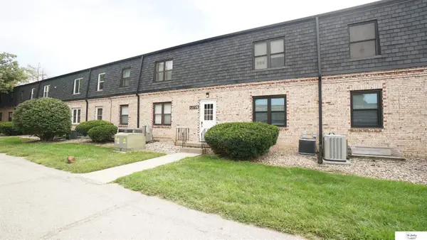 12776 Deauville Drive #208, Omaha, NE 68137
