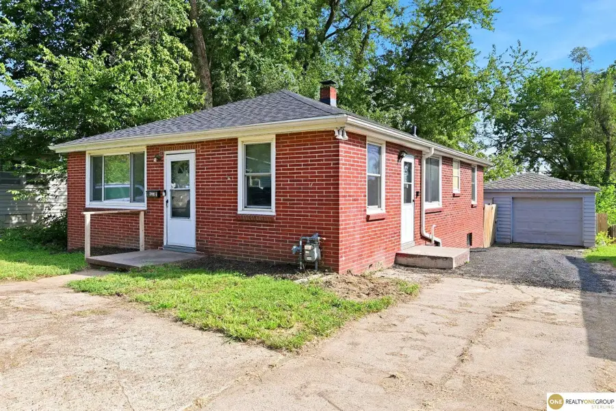 4223 Nebraska Avenue, Omaha, NE 68111 - #2