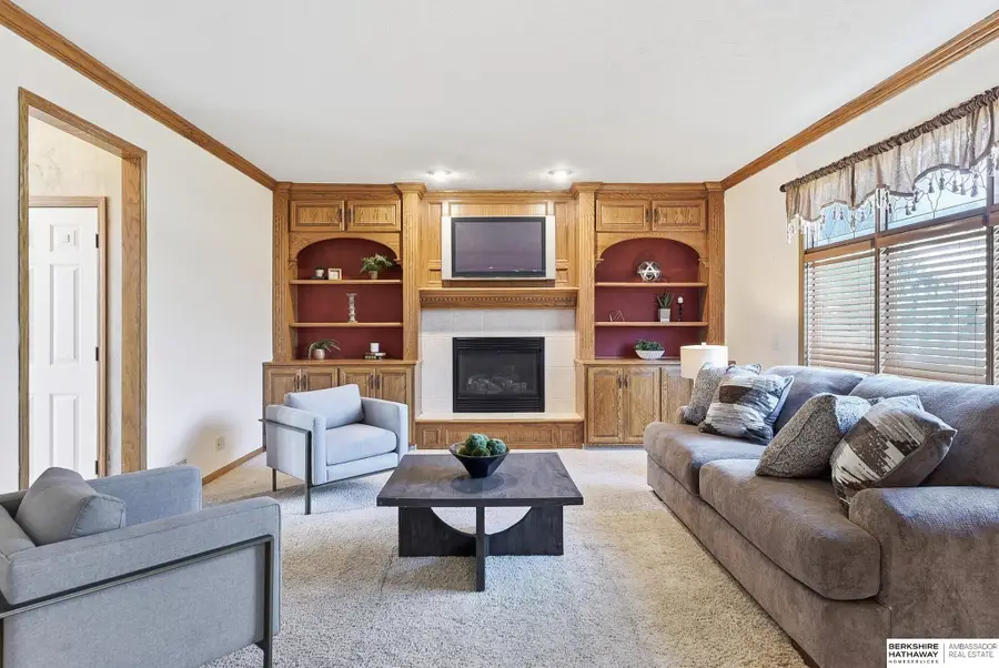 17122 V Street, Omaha, NE 68135 - #3