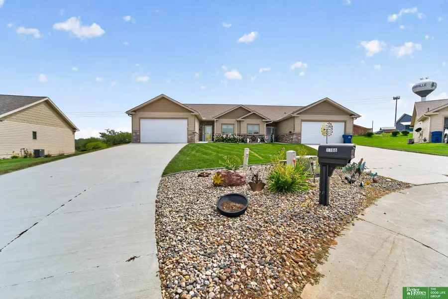 1166 Prairie Hill Circle, Louisville, NE 68037 - #2