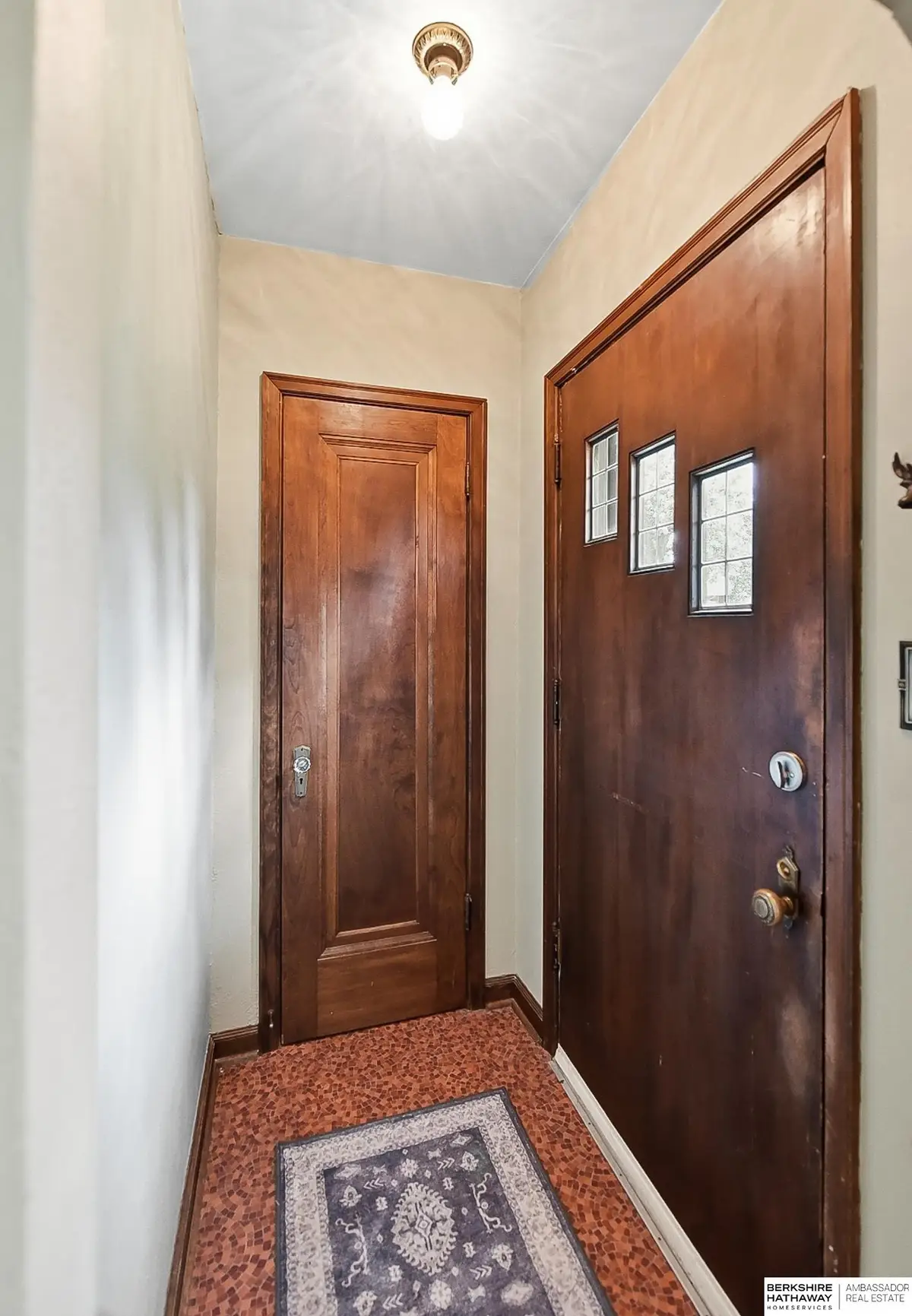 3135 N 47th Avenue, Omaha, NE 68104 - #1