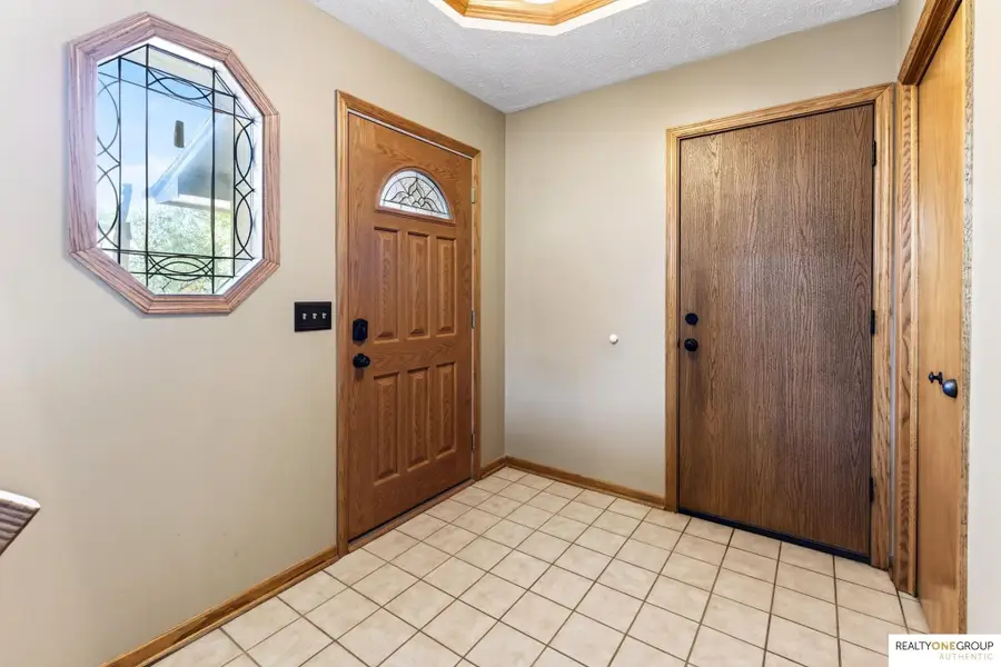 21756 Pacific Street, Elkhorn, NE 68022 - #3