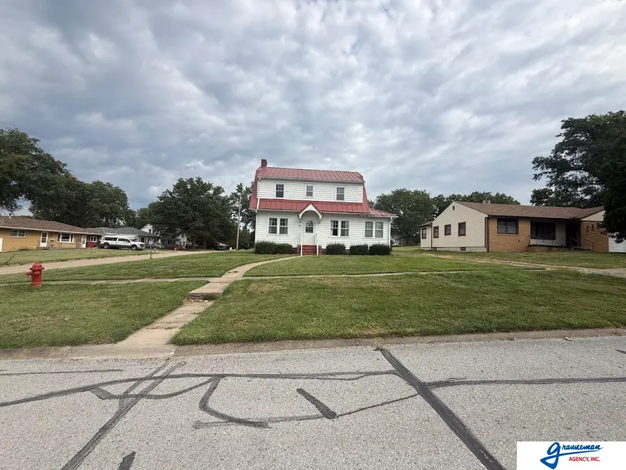 816 8th Street, Syracuse, NE 68446 - #3