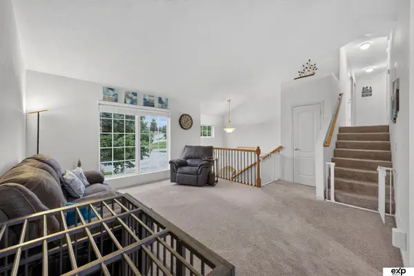 11325 S 212th Street, Gretna, NE 68028