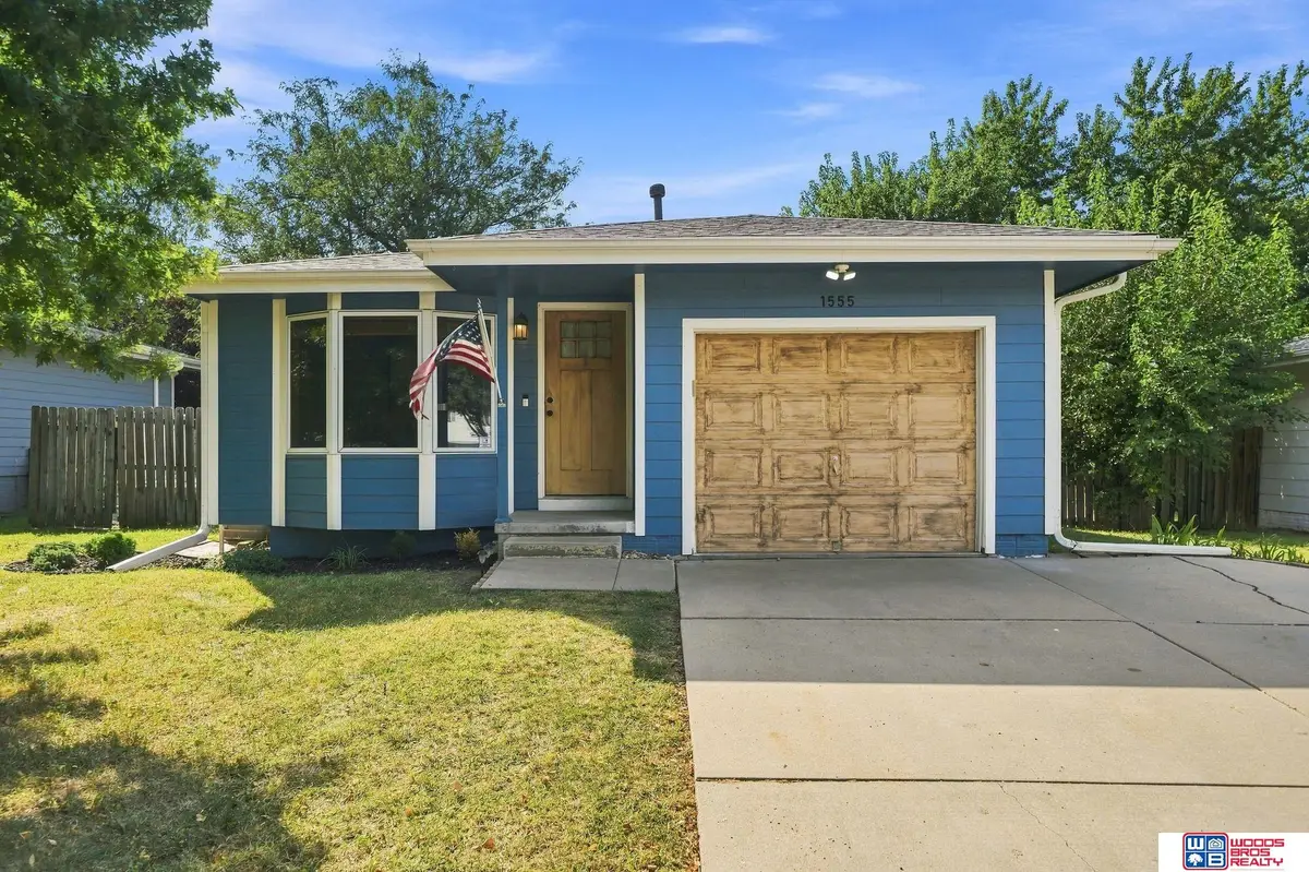 1555 SW 32nd Street, Lincoln, NE 68522 - #1