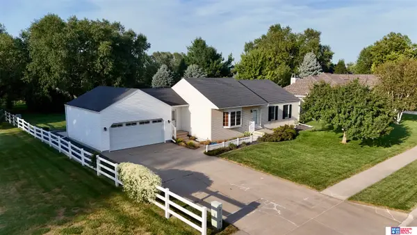 1339 Duke Drive, York, NE 68467