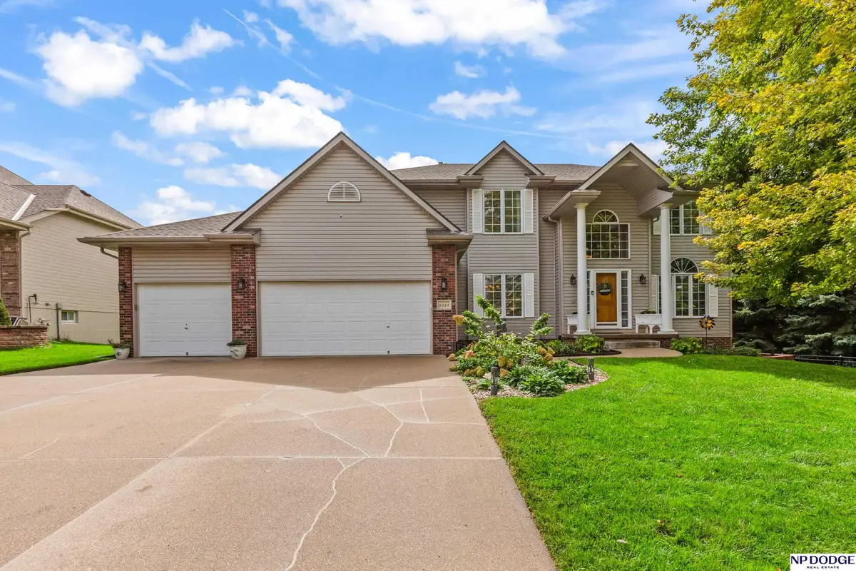 9235 Bayberry Road, La Vista, NE 68128 - #1