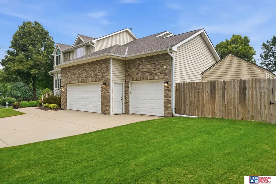 4800 Country Hill Road, Lincoln, NE 68516 - #2