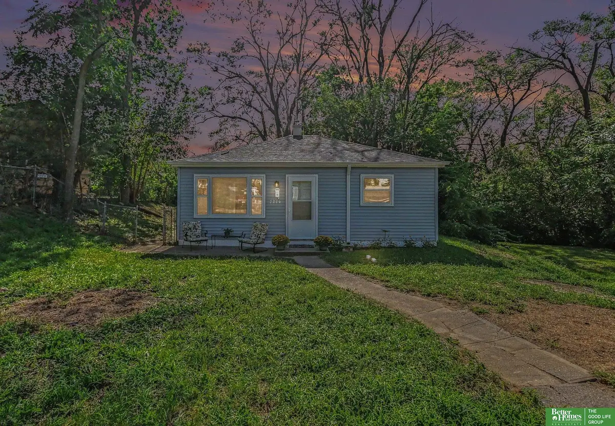 2214 N 39 Street, Omaha, NE 68111 - #1