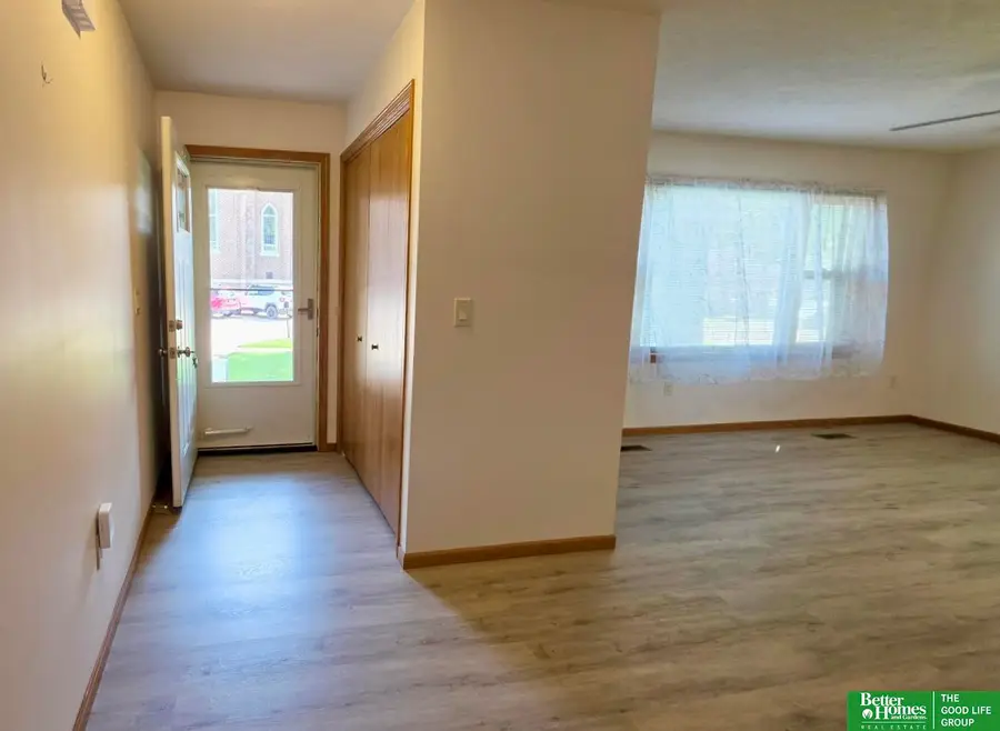 823 N Beaver Avenue, York, NE 68467 - #2