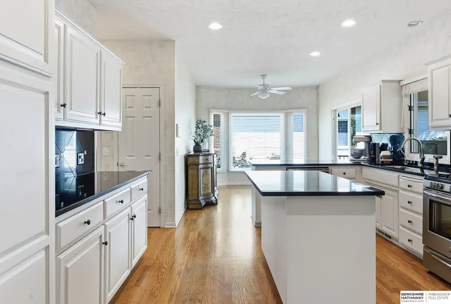 2705 Northwood Circle, Papillion, NE 68133 - #3